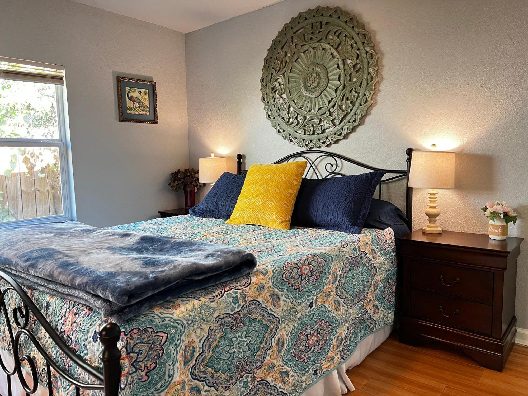 Boho Bliss- Cozy Private Room 2 Miles From Alamodome! San Antonio Exteriér fotografie