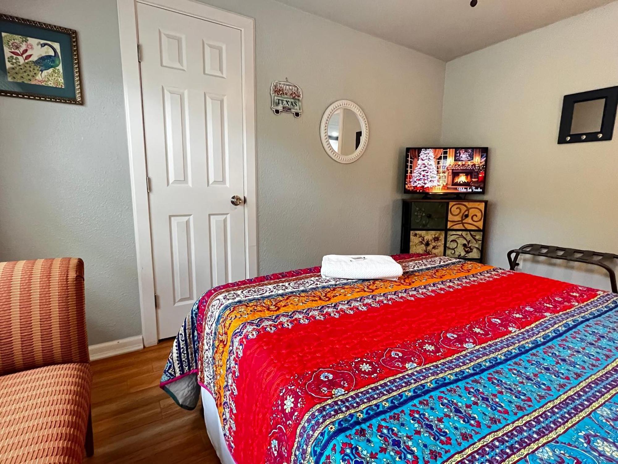 Boho Bliss- Cozy Private Room 2 Miles From Alamodome! San Antonio Exteriér fotografie