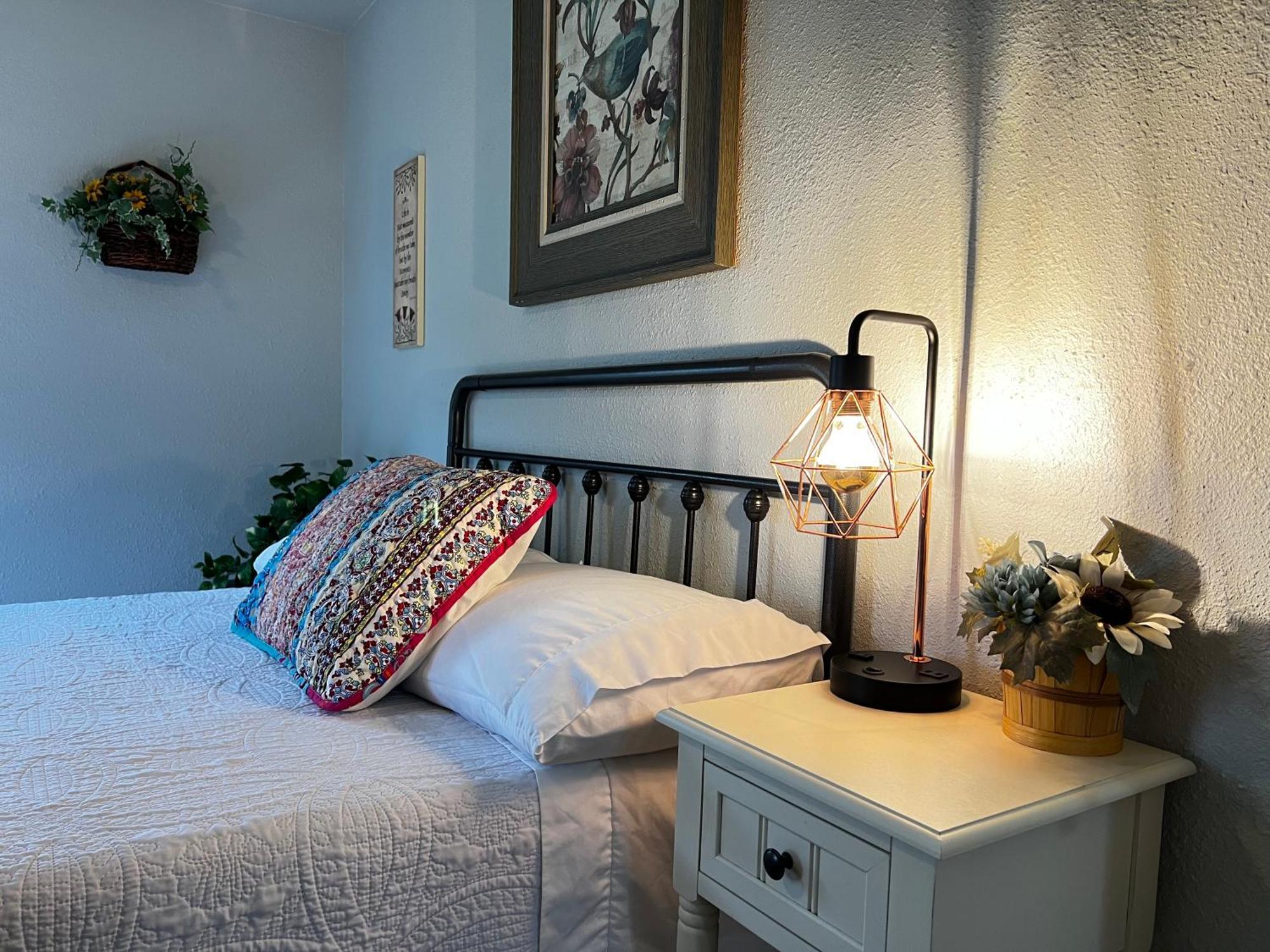 Boho Bliss- Cozy Private Room 2 Miles From Alamodome! San Antonio Exteriér fotografie